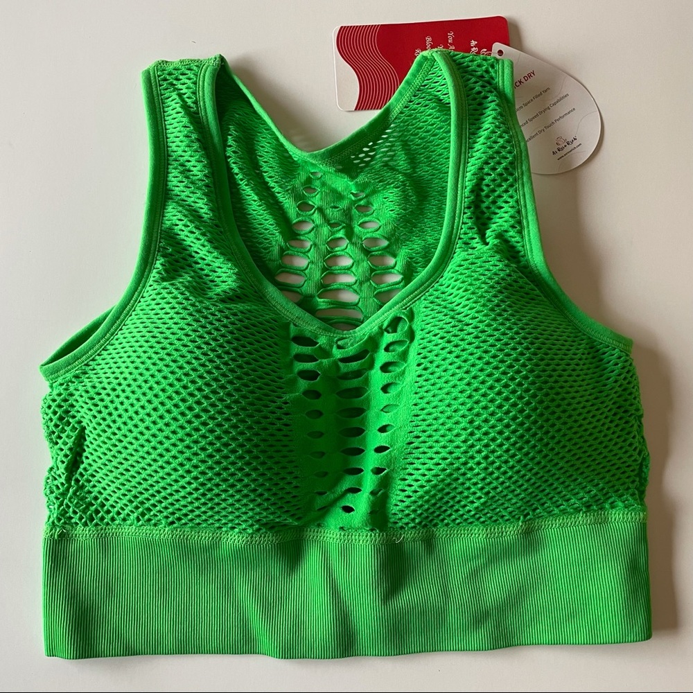 Quick Dry Sports Bra Green Size XL 38CD